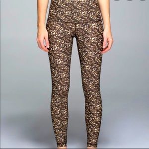 Lululemon Shine Tight Leggings Size 4 worn once! Shimmy Shimmer Glitter